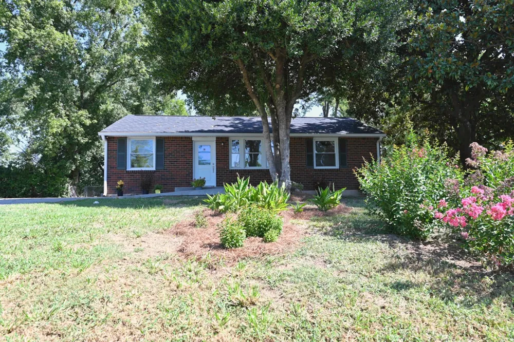 3944 Plantation Dr Hermitage, TN 37076