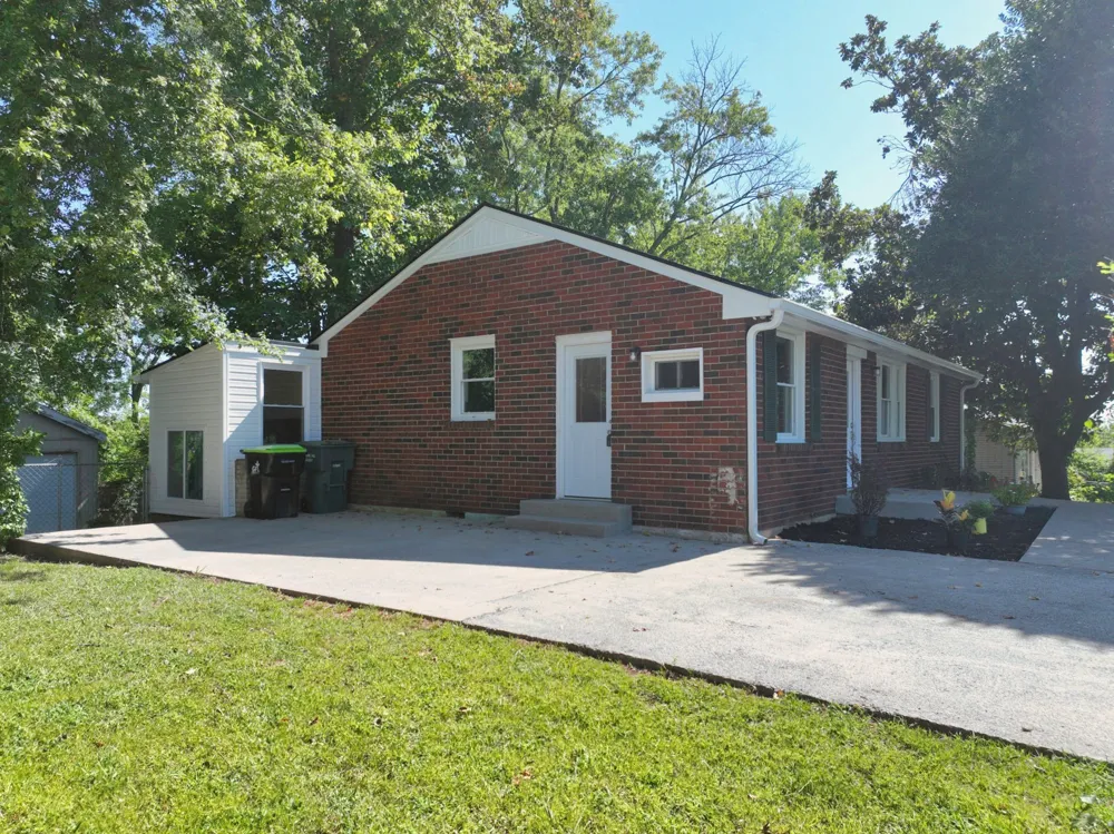 3944 Plantation Dr Hermitage, TN 37076