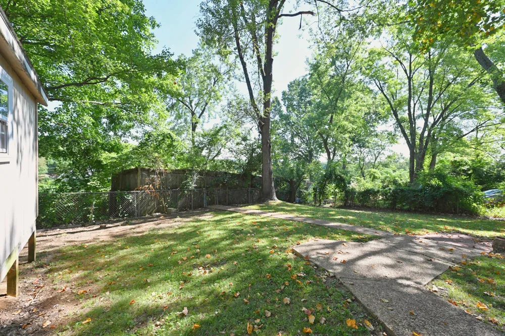 3944 Plantation Dr Hermitage, TN 37076