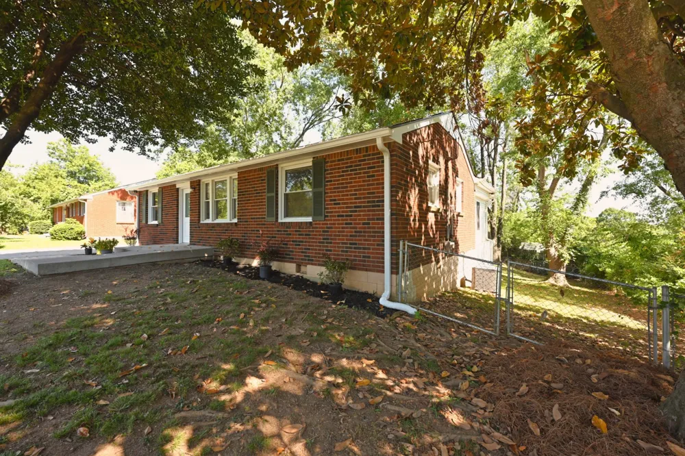 3944 Plantation Dr Hermitage, TN 37076