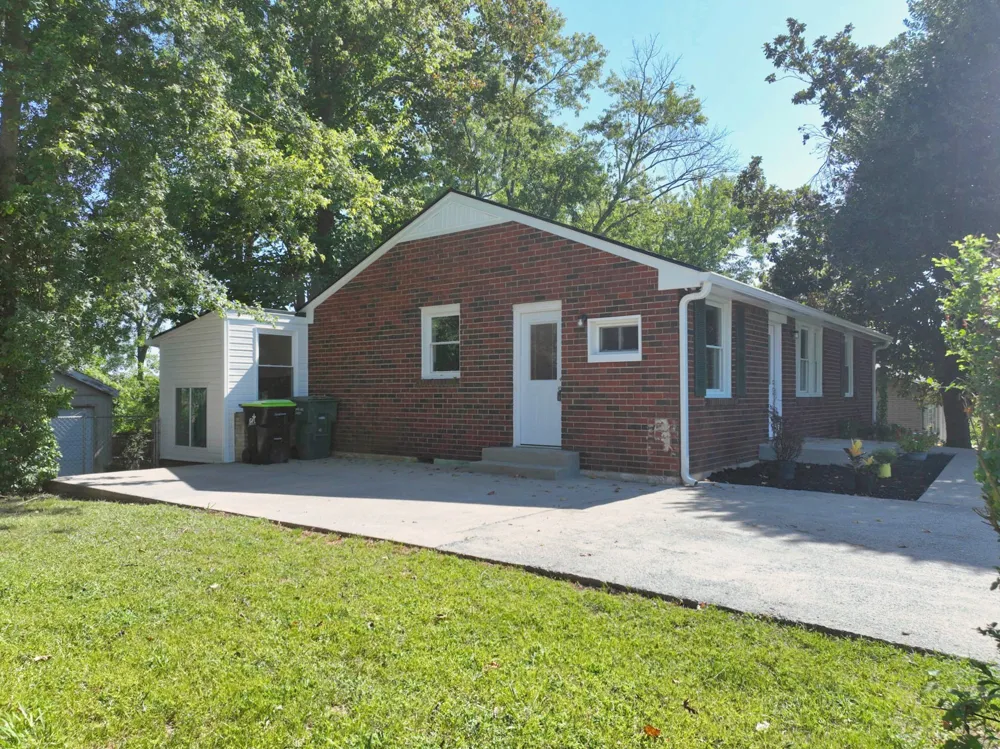 3944 Plantation Dr Hermitage, TN 37076