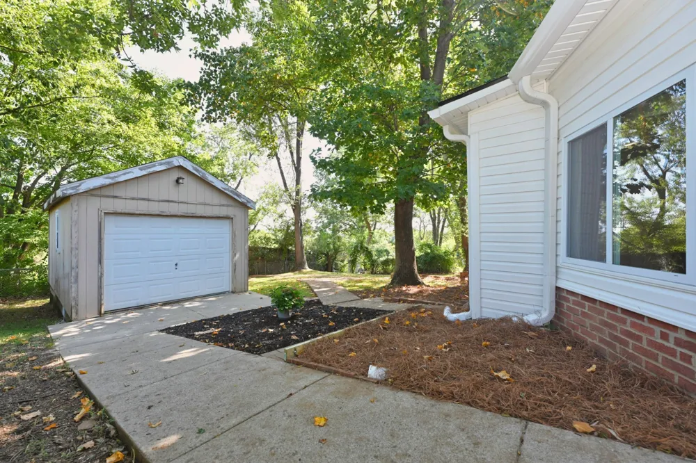 3944 Plantation Dr Hermitage, TN 37076