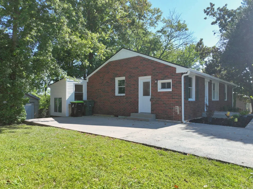 3944 Plantation Dr Hermitage, TN 37076