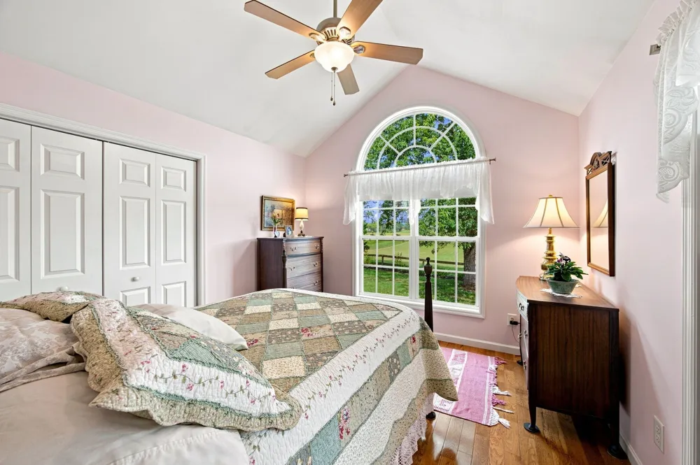 136 Columbus Lndg Delano, TN 37325