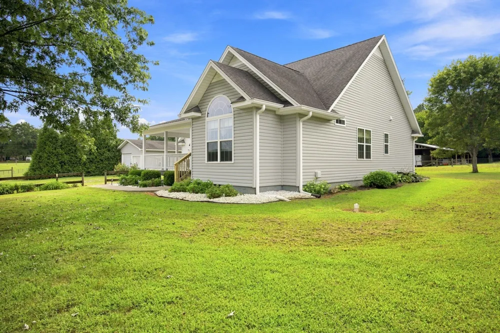 136 Columbus Lndg Delano, TN 37325
