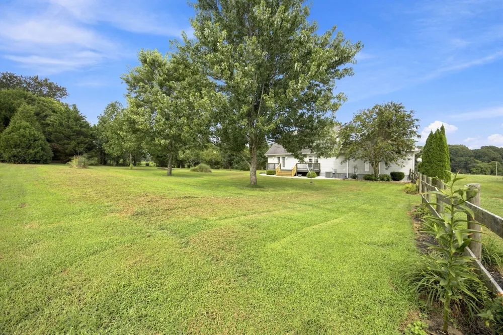 136 Columbus Lndg Delano, TN 37325