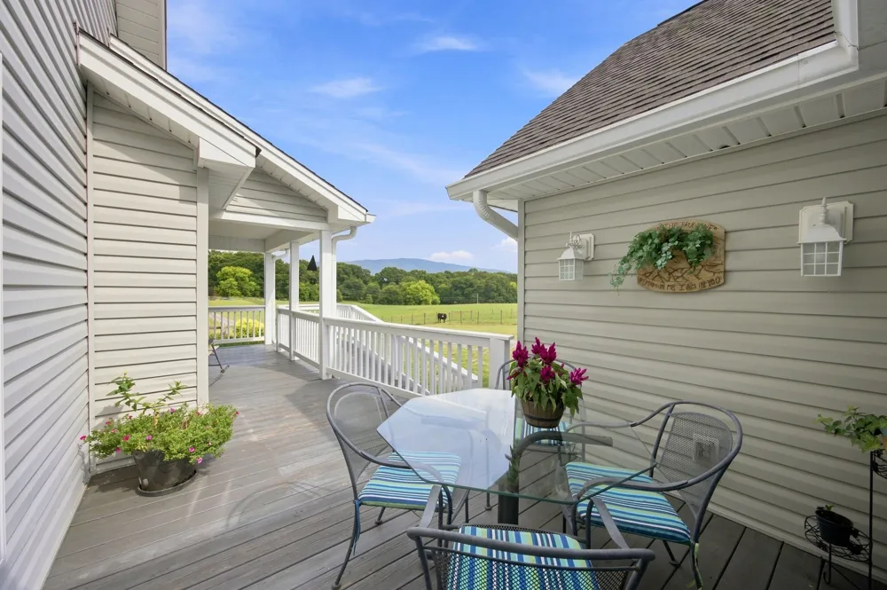 136 Columbus Lndg Delano, TN 37325