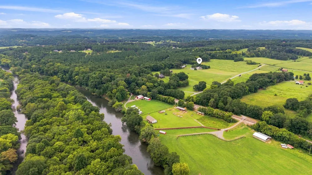 136 Columbus Lndg Delano, TN 37325