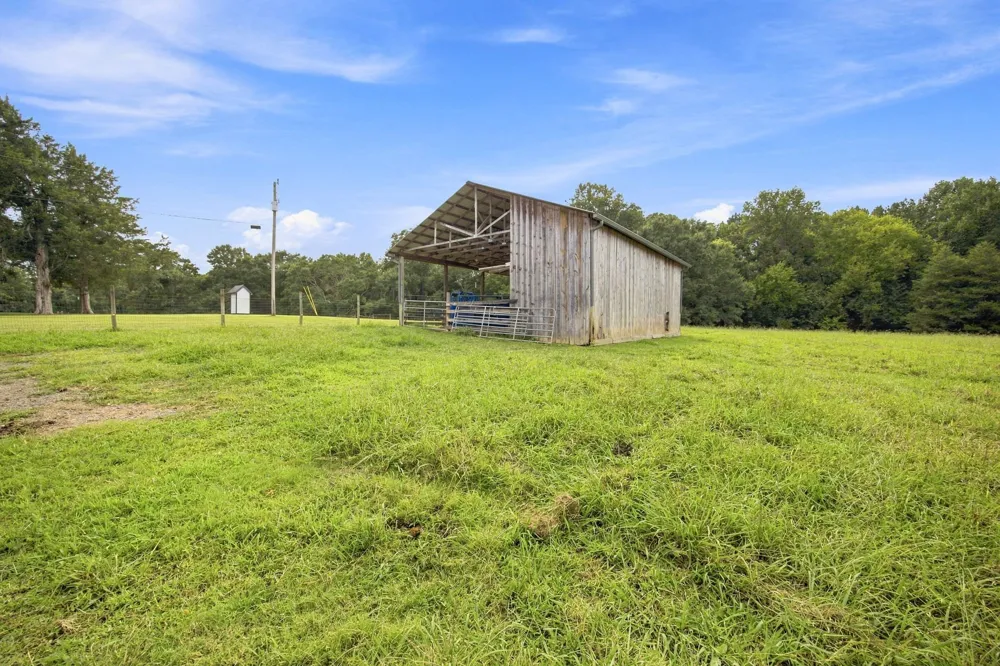 136 Columbus Lndg Delano, TN 37325