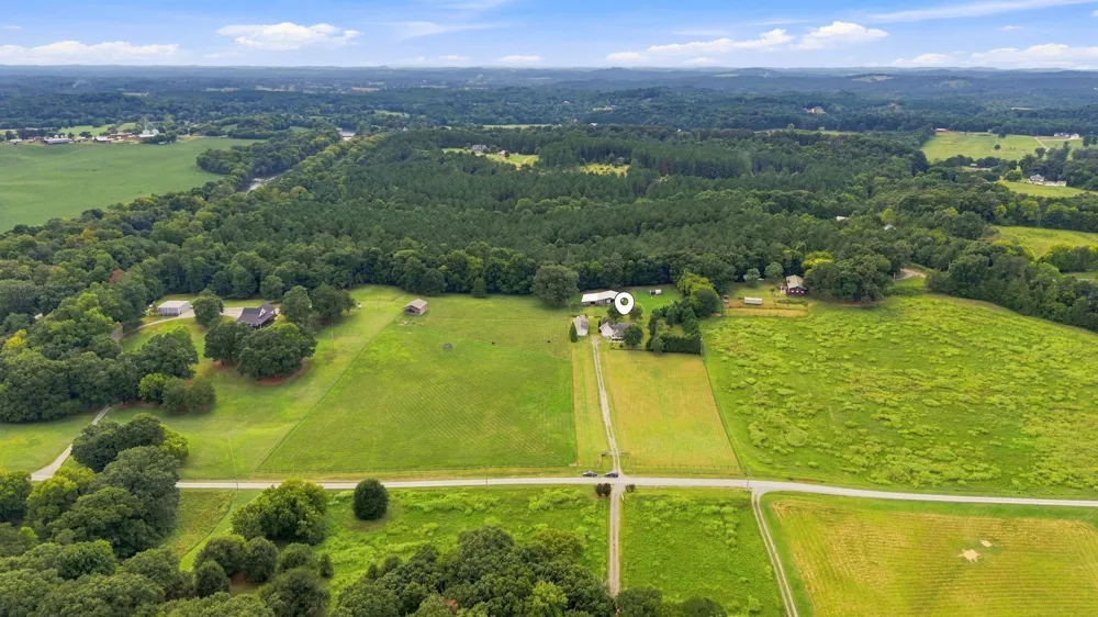 136 Columbus Lndg Delano, TN 37325