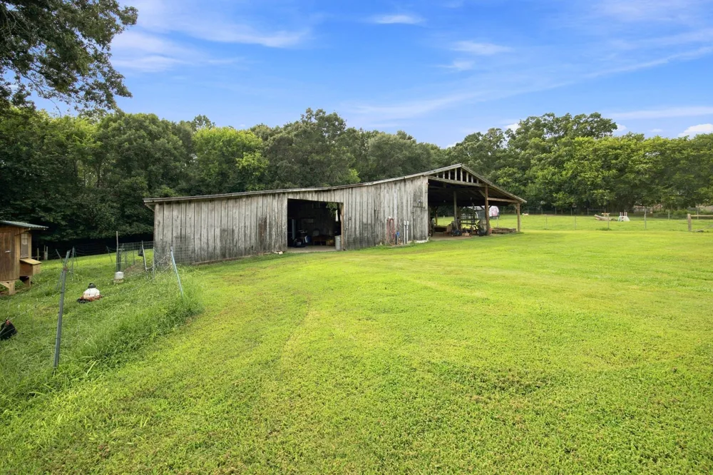 136 Columbus Lndg Delano, TN 37325