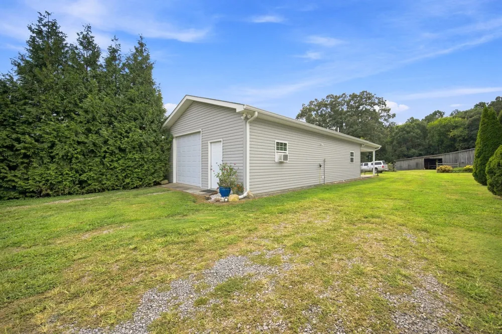 136 Columbus Lndg Delano, TN 37325