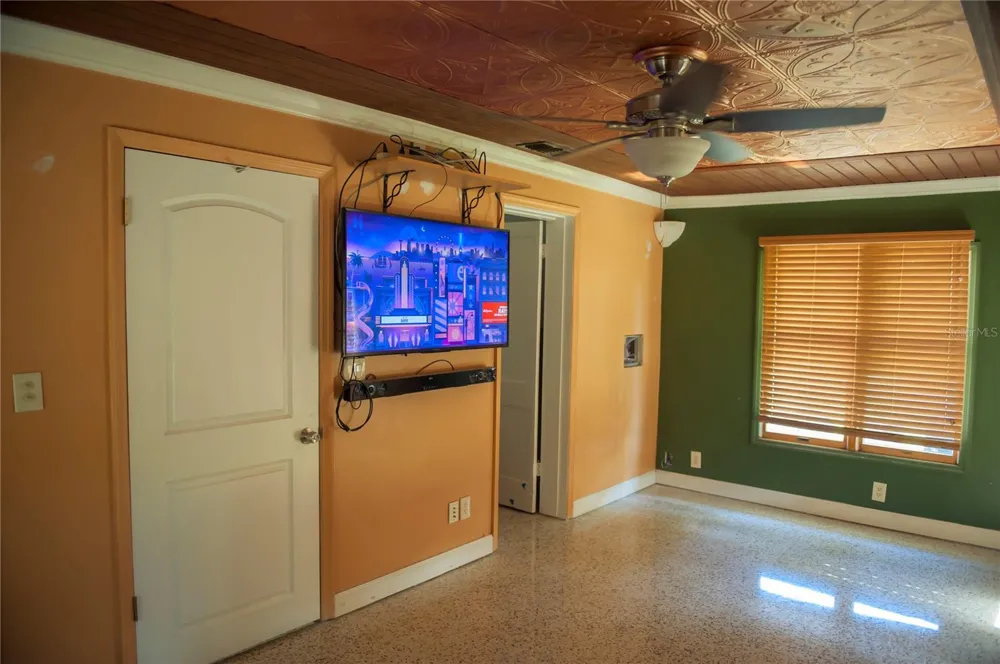 904 BROOKSIDE DRIVE Clearwater, FL 33764