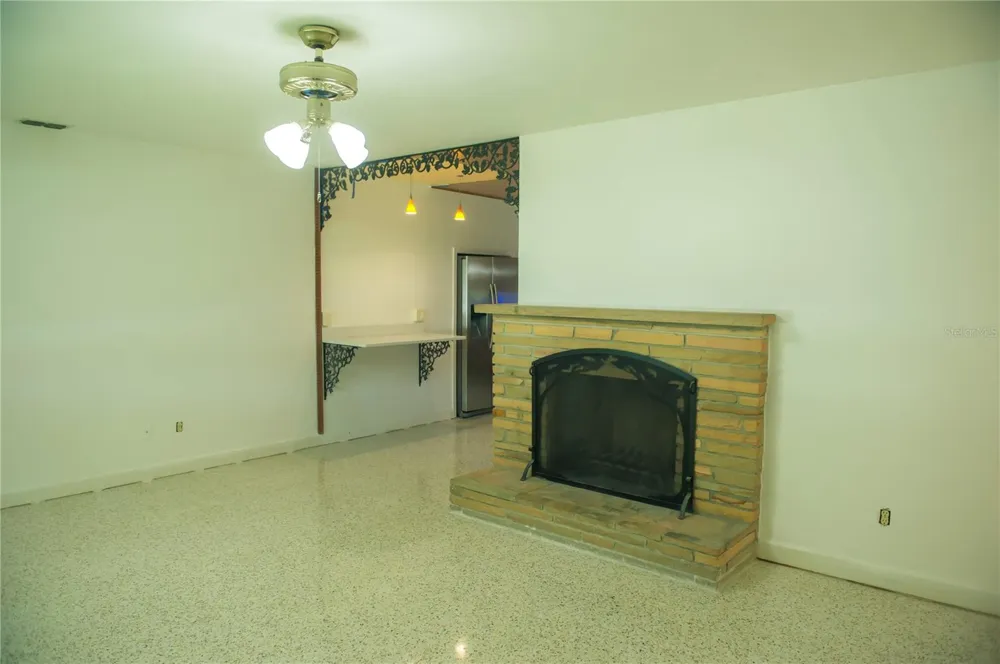 904 BROOKSIDE DRIVE Clearwater, FL 33764