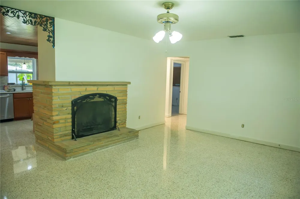 904 BROOKSIDE DRIVE Clearwater, FL 33764