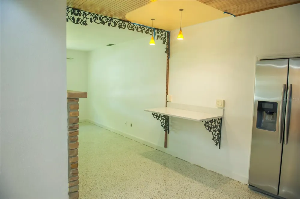 904 BROOKSIDE DRIVE Clearwater, FL 33764