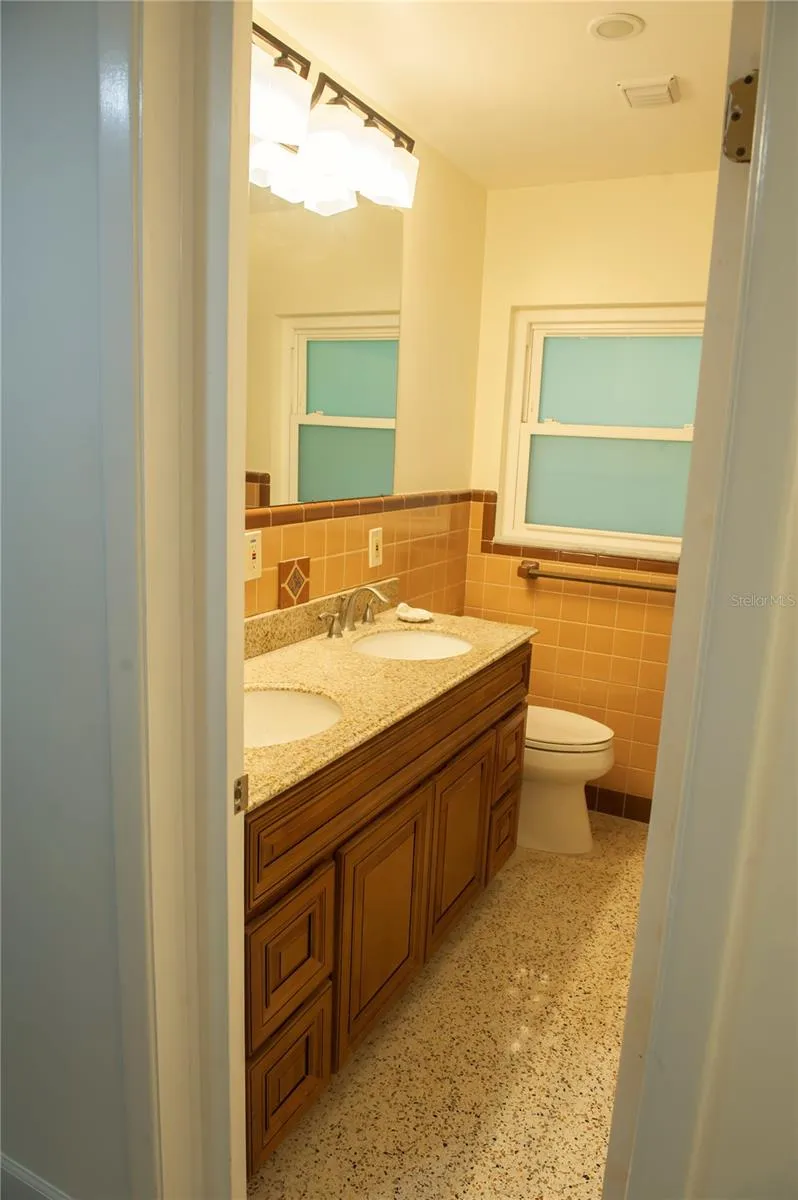 904 BROOKSIDE DRIVE Clearwater, FL 33764