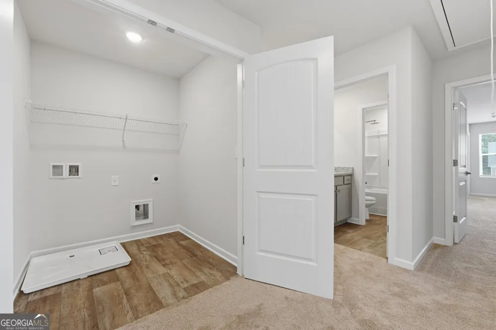 3643 PARKWAY JAMES DR Snellville, GA 30039