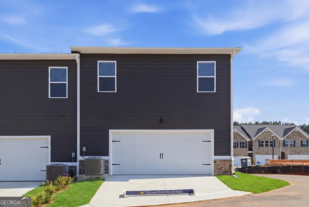 3643 PARKWAY JAMES DR Snellville, GA 30039