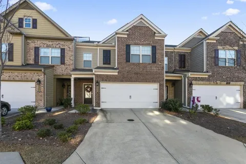 2568 Village Park Bend