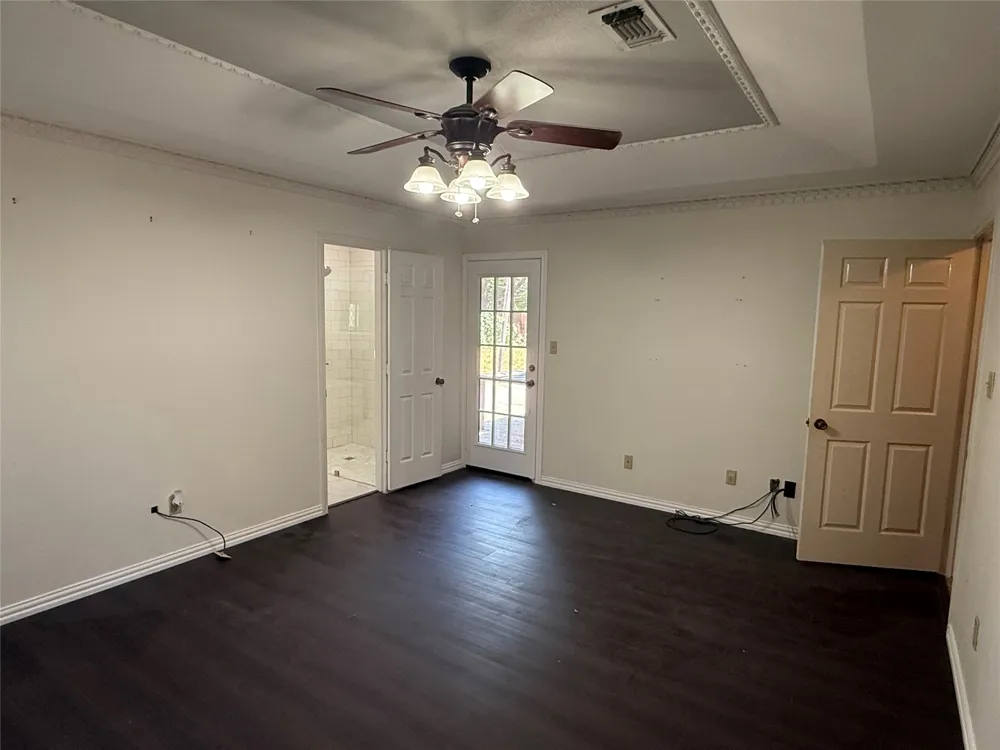 2809 Sarah Drive Pantego, TX 76013