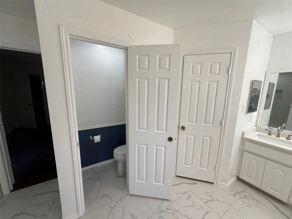 2809 Sarah Drive Pantego, TX 76013