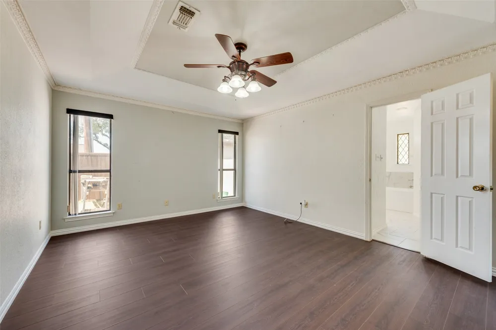 2809 Sarah Drive Pantego, TX 76013