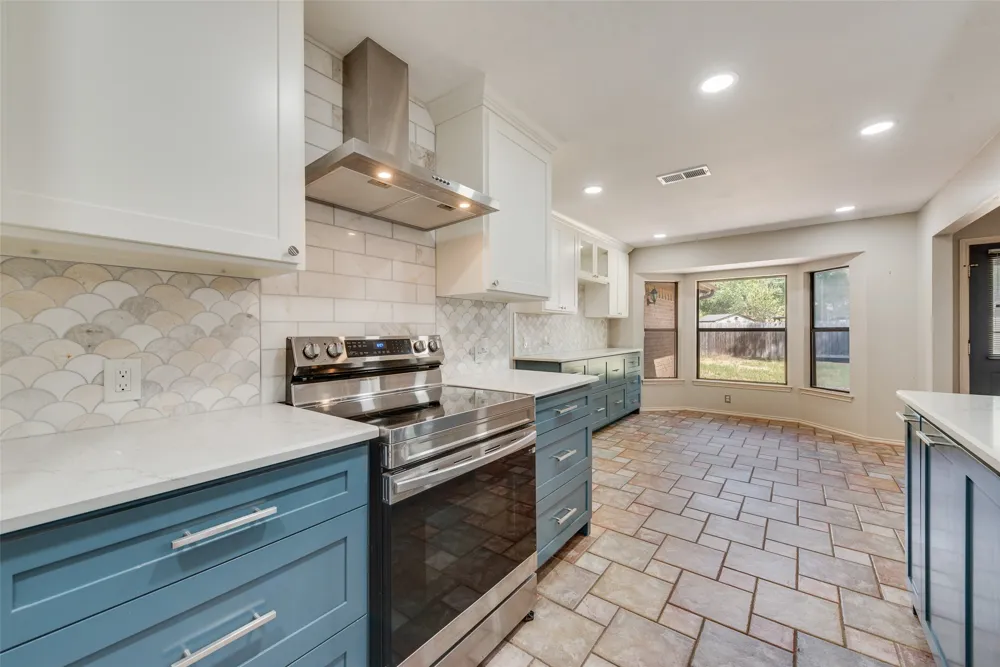 2809 Sarah Drive Pantego, TX 76013