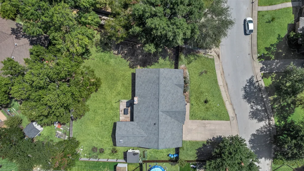 2809 Sarah Drive Pantego, TX 76013