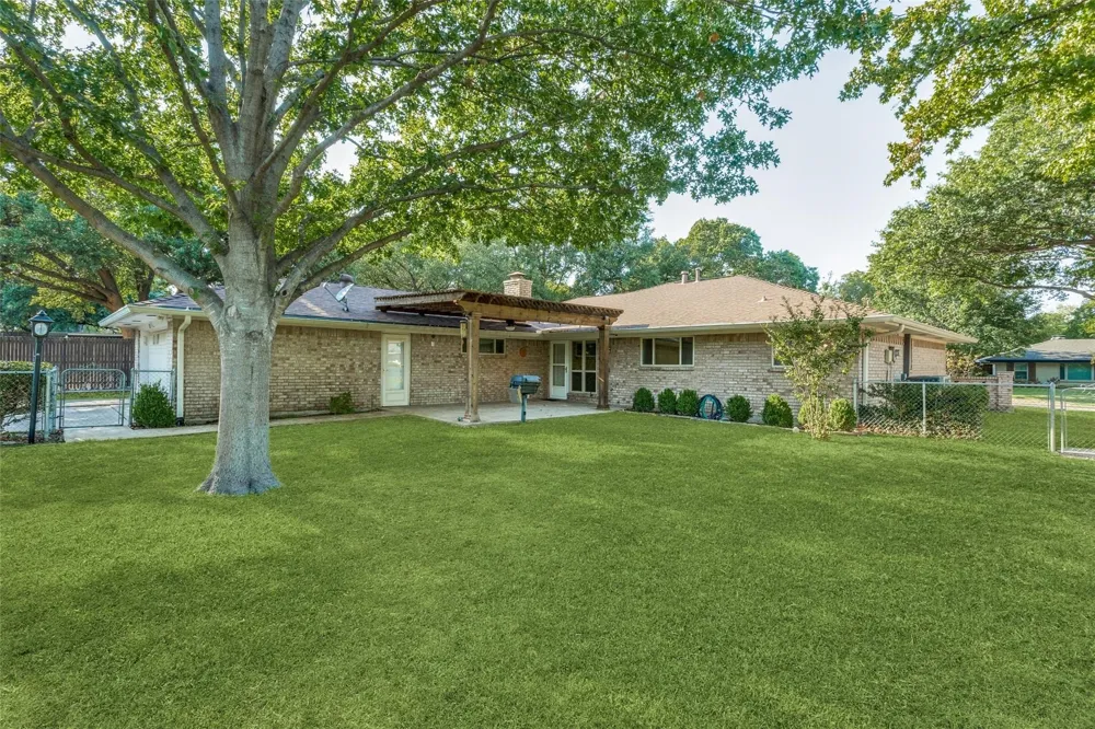 2316 Northcrest Drive Plano, TX 75075