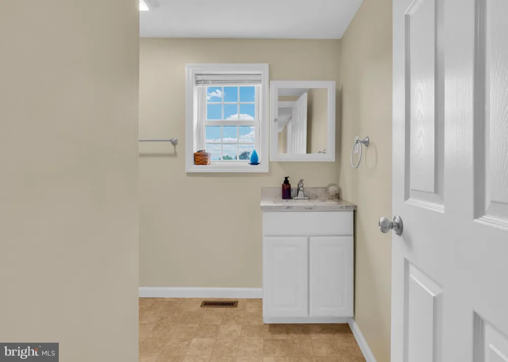 6783 ROUTE 333 Mifflintown, PA 17059