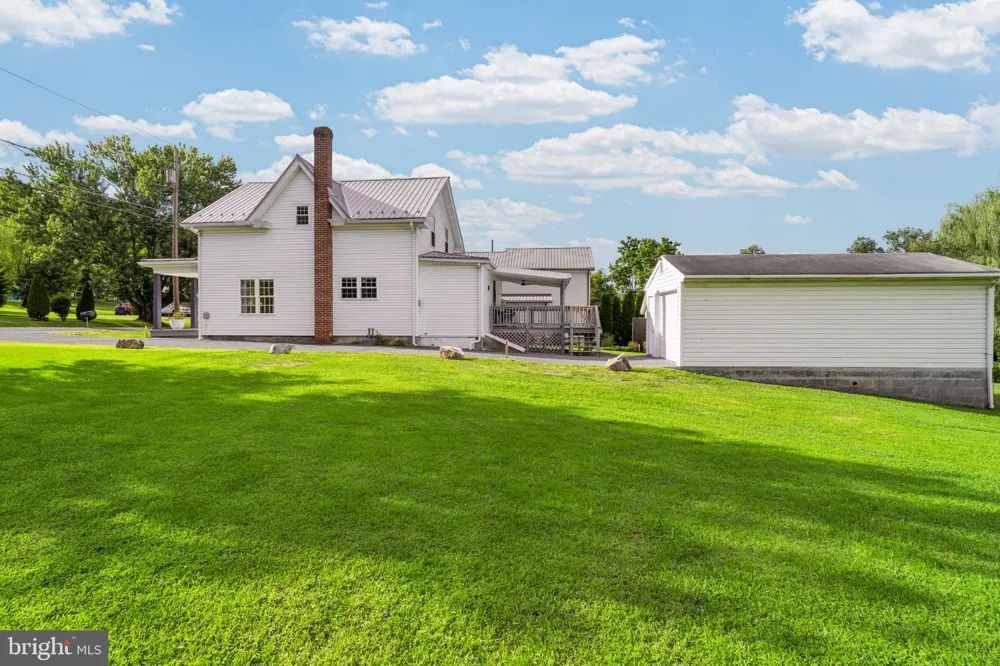 6783 ROUTE 333 Mifflintown, PA 17059