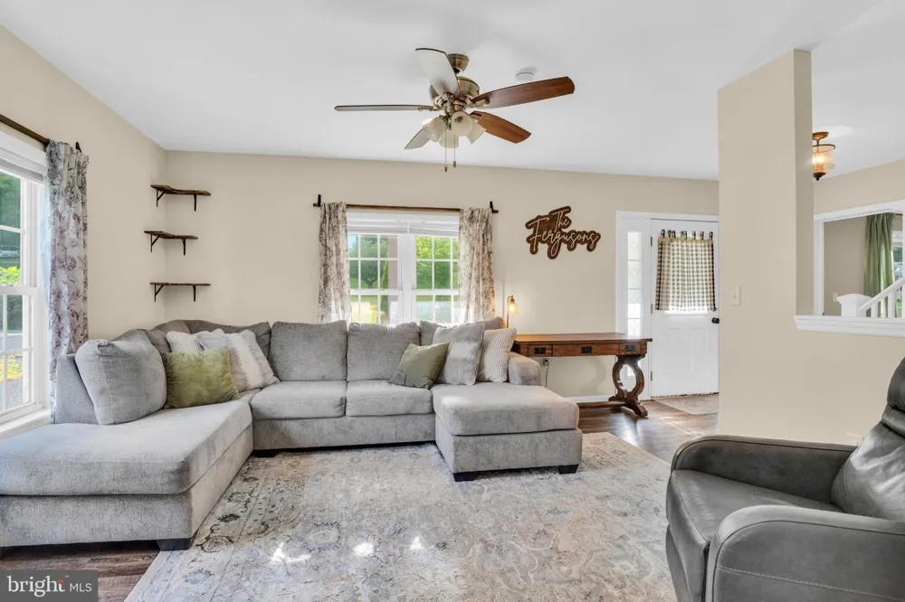6783 ROUTE 333 Mifflintown, PA 17059