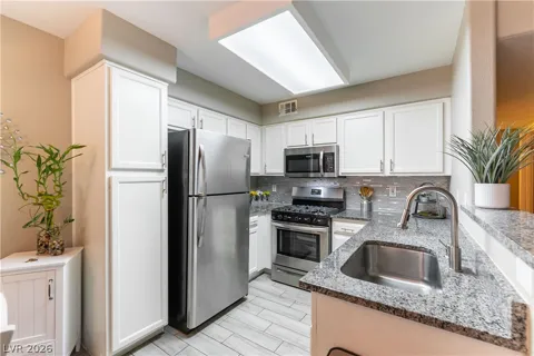 3174 Tarpon Drive #102