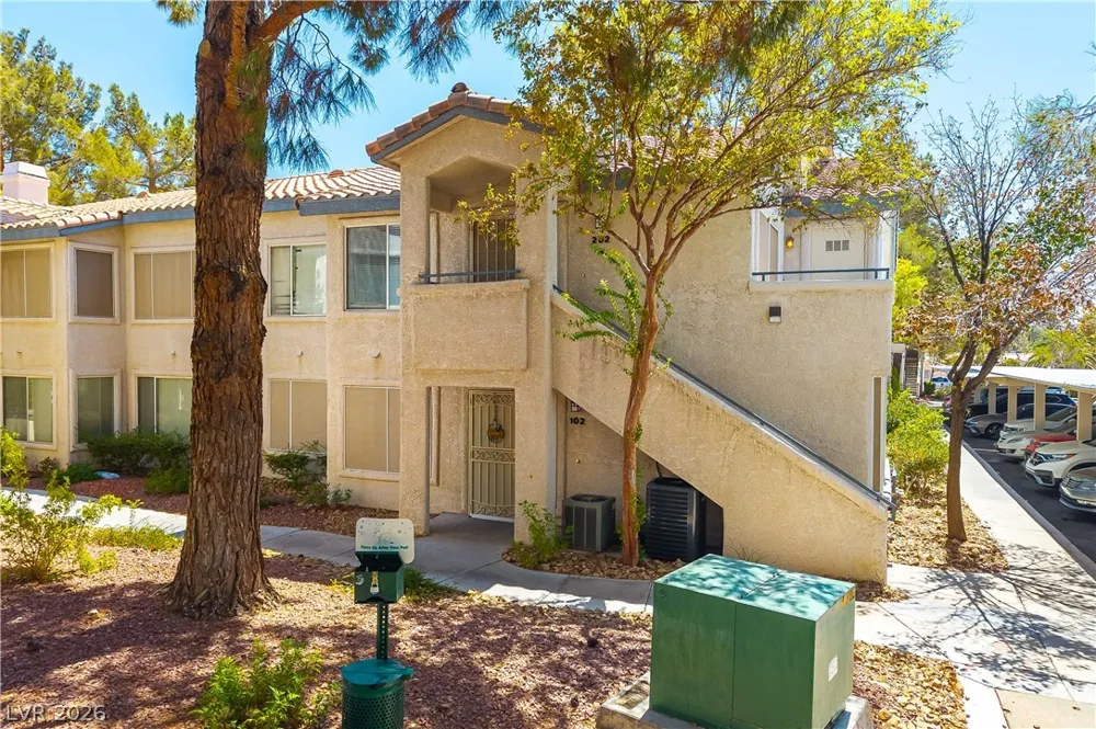 3174 Tarpon Drive #102 Las Vegas, NV 89120