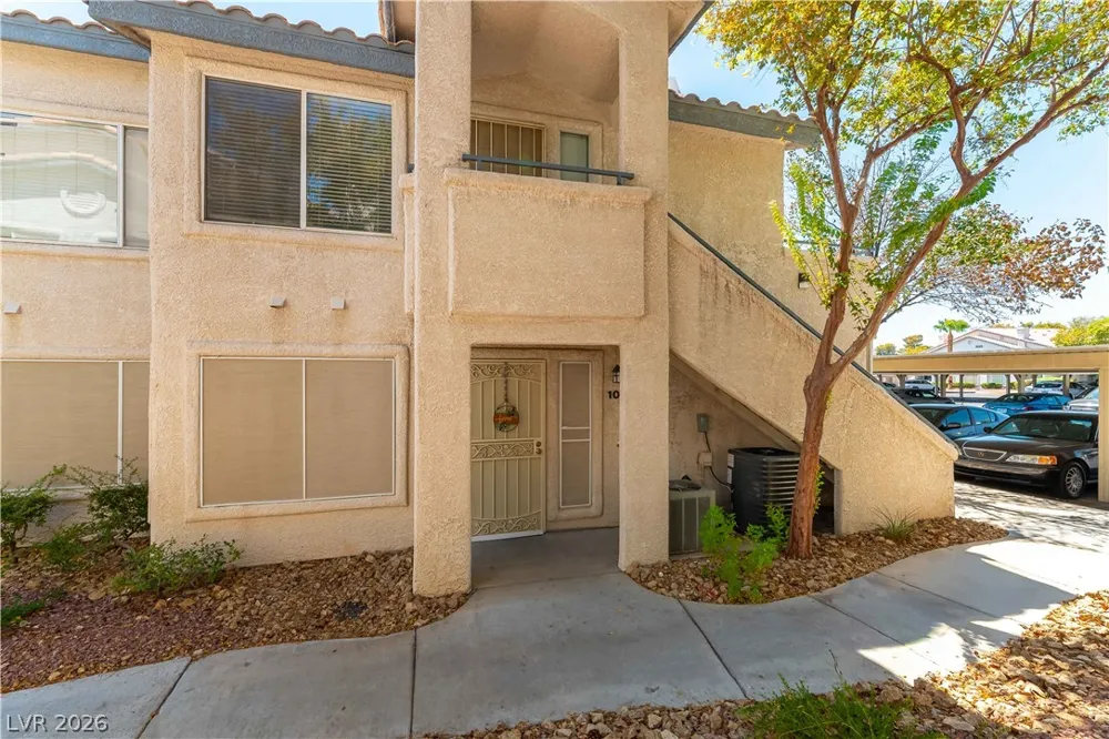 3174 Tarpon Drive #102 Las Vegas, NV 89120