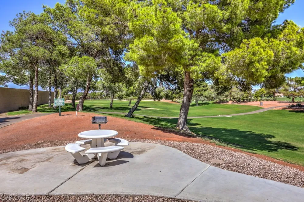 9076 Sundial Drive Las Vegas, NV 89134