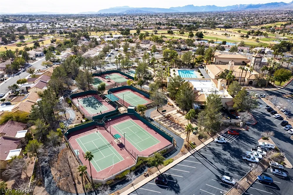 9076 Sundial Drive Las Vegas, NV 89134