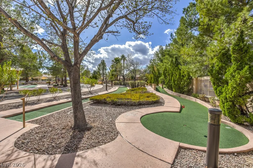 9076 Sundial Drive Las Vegas, NV 89134