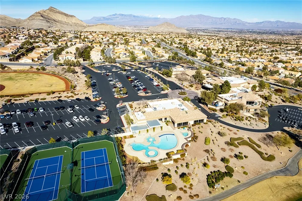 9076 Sundial Drive Las Vegas, NV 89134