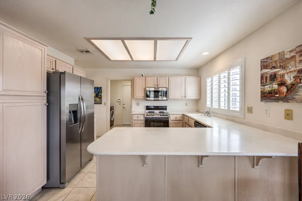 9076 Sundial Drive Las Vegas, NV 89134