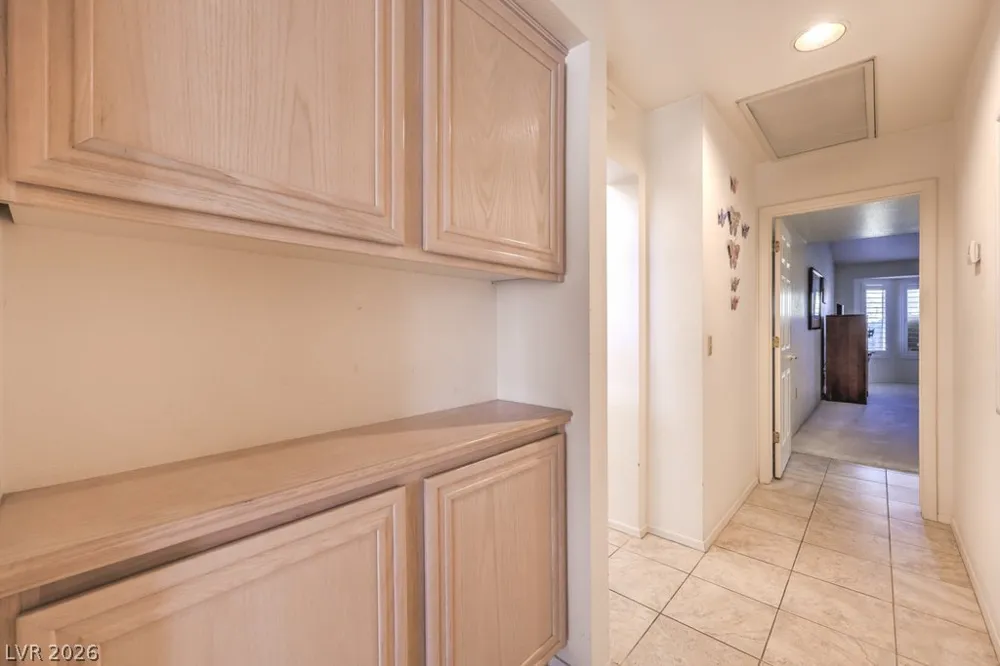 9076 Sundial Drive Las Vegas, NV 89134
