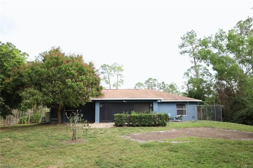 4295 14th Street NE Naples, FL 34120