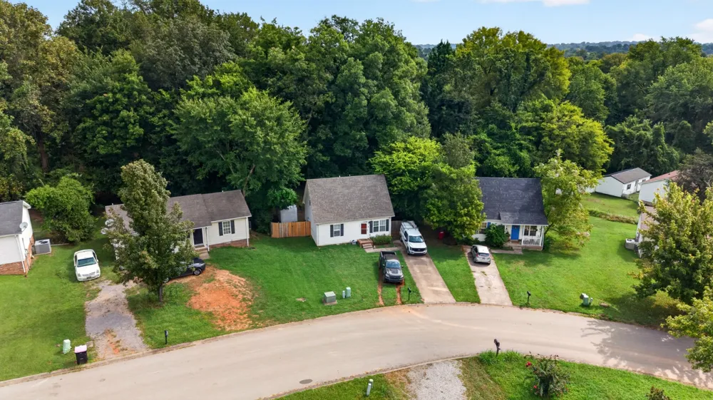 313 Lafayette Point Cir Clarksville, TN 37042
