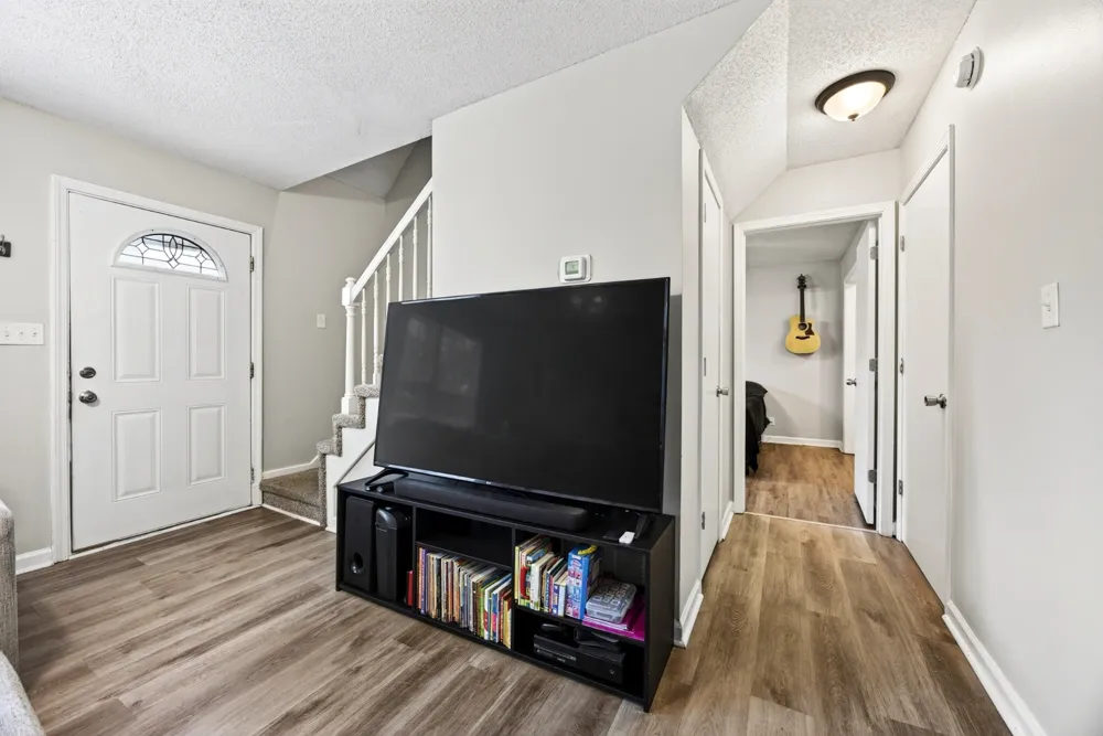 313 Lafayette Point Cir Clarksville, TN 37042