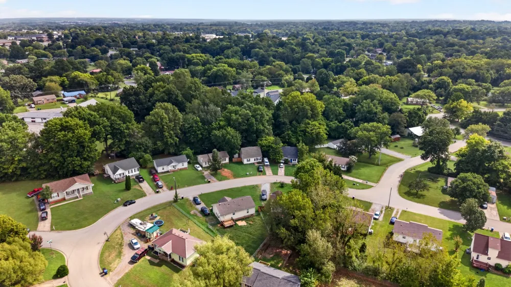 313 Lafayette Point Cir Clarksville, TN 37042