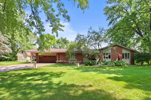 2502 Island View Drive