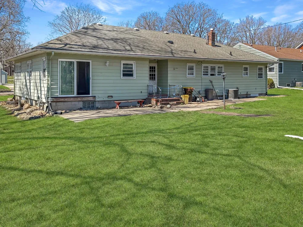 841 Redwood Drive Fairmont, MN 56031
