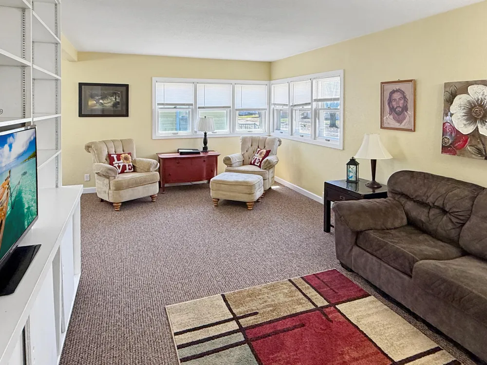 841 Redwood Drive Fairmont, MN 56031