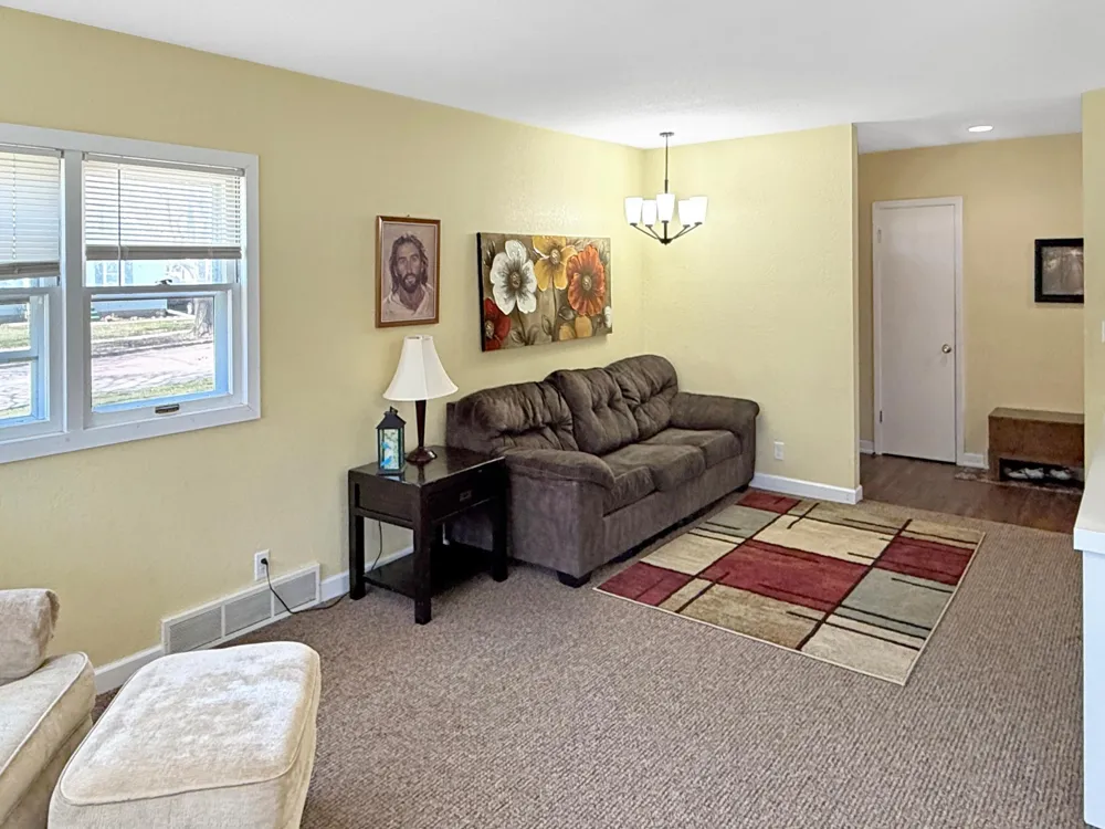 841 Redwood Drive Fairmont, MN 56031